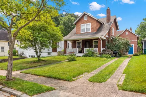 2555 Ridgeland Pl, Cincinnati, OH 45212