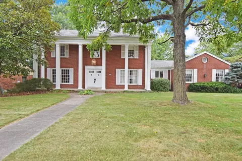 2723 Cyclorama Dr, Cincinnati, OH 45211