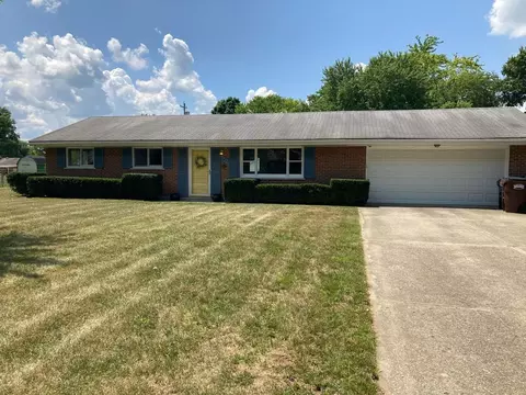 2281 Bella Vista Dr, Ross Twp, OH 45014