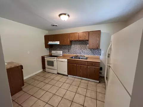 8600 Zodiac Dr, Cincinnati, OH 45231 photo 7
