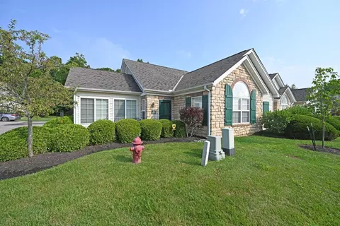 3833 Portrush Way, Amelia, OH 45102