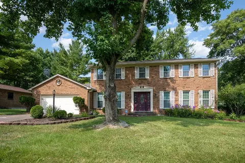 7433 Kennesaw Dr, West Chester, OH 45069