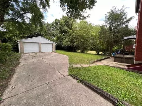 2860 Shaffer Ave, Cincinnati, OH 45211 photo 3