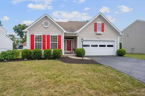 1050 Timberland Dr, Woodlawn, OH 45215 photo 2