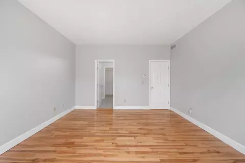 1050 Timberland Dr, Woodlawn, OH 45215 photo 8
