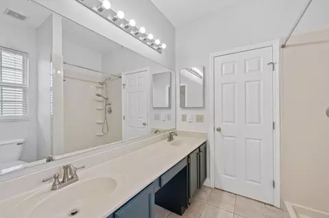 1050 Timberland Dr, Woodlawn, OH 45215 photo 11