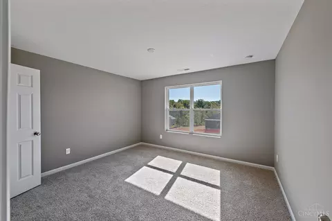 4975 Shadow Hawk Dr #41, Cincinnati, OH 45247 photo 12