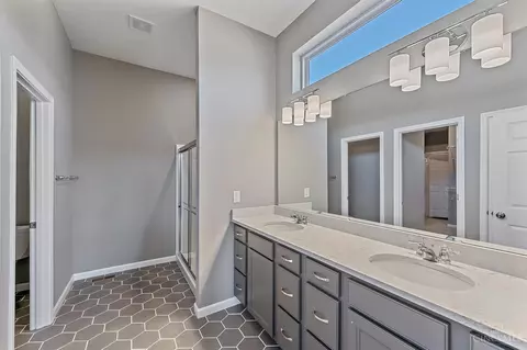 4975 Shadow Hawk Dr #41, Cincinnati, OH 45247 photo 18