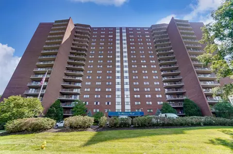 5300 Hamilton Ave #706, Cincinnati, OH 45224