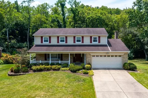 10337 Kingsport Dr, Evendale, OH 45241
