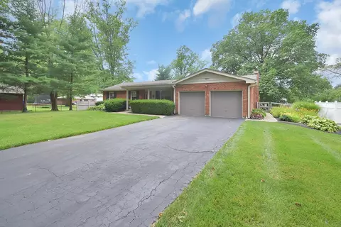9571 Iris Dr, West Chester, OH 45241 photo 4