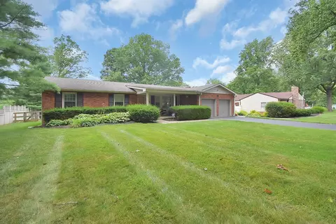 9571 Iris Dr, West Chester, OH 45241 photo 3