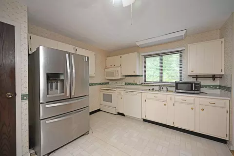 2179 Broadhurst Ave, Cincinnati, OH 45240 photo 9