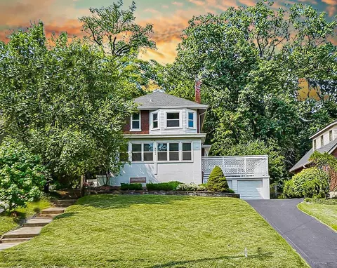 3482 Linwood Ave, Cincinnati, OH 45226