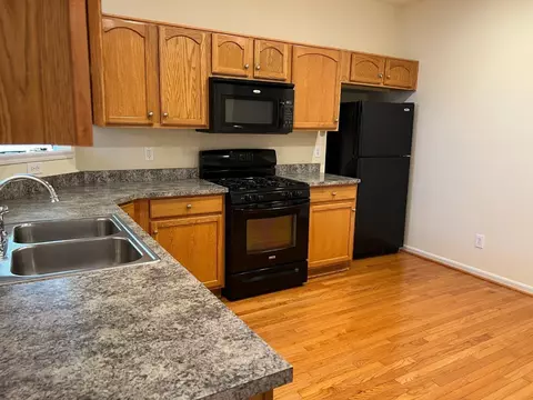 947 Crossing Pointe, Cincinnati, OH 45231 photo 4