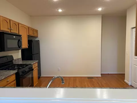 947 Crossing Pointe, Cincinnati, OH 45231 photo 6