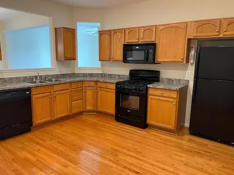 947 Crossing Pointe, Cincinnati, OH 45231 photo 5