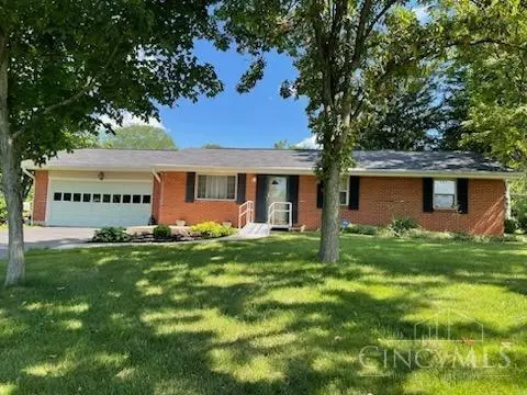 1602 Acreview Dr, Cincinnati, OH 45240 photo 1