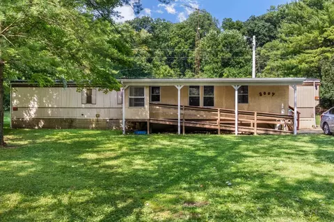 8004 Little Cedar Rd, Brookville, IN 47012