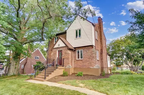 2922 Mapleleaf Ave, Cincinnati, OH 45212 photo 2