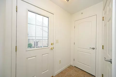 7613 Skyview Cir, Cincinnati, OH 45248 photo 5