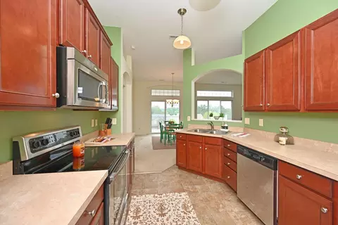 7613 Skyview Cir, Cincinnati, OH 45248 photo 15