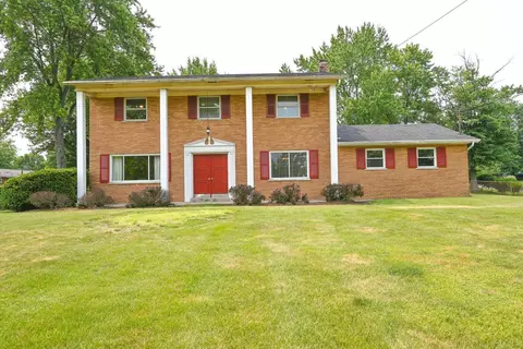 9376 Gregg Dr, West Chester, OH 45069