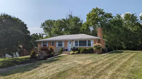 6320 Blueberry Hill Ct, Cincinnati, OH 45248