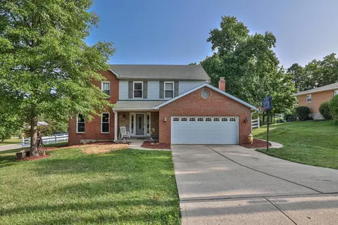 6904 Dovehill Ln, Cincinnati, OH 45248