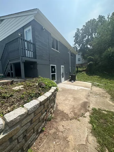 1413 Manss Ave, Cincinnati, OH 45205 photo 2