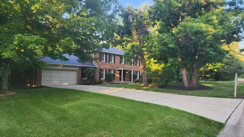 5960 Shallow Creek Dr, Milford, OH 45150
