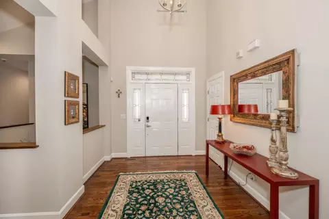 690 Windings Ln, Cincinnati, OH 45220 photo 5