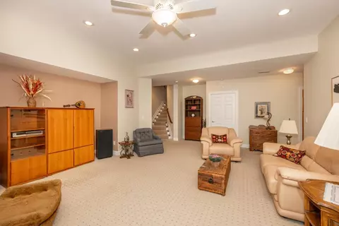 690 Windings Ln, Cincinnati, OH 45220 photo 42