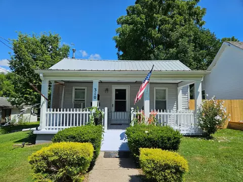 310 John St, Hillsboro, OH 45133