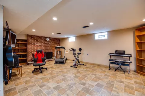4257 Lamont Dr, Kettering, OH 45429 photo 25