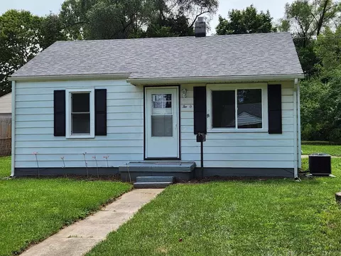 201 Ohio Ave, Trenton, OH 45067