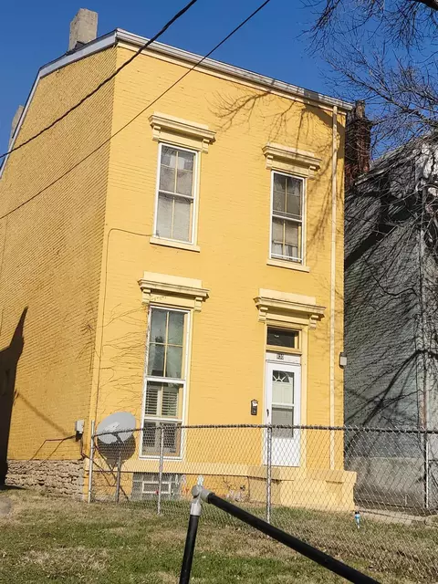 830 York, Cincinnati, OH 45214