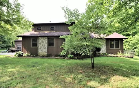 1863 Laurel Farms Ln, New Richmond, OH 45157