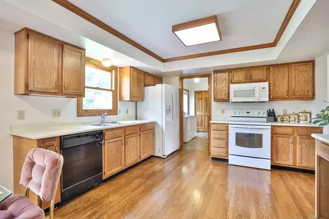 4657 Melody Ln, Cincinnati, OH 45245 photo 14