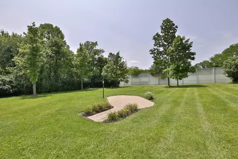 4657 Melody Ln, Cincinnati, OH 45245 photo 34
