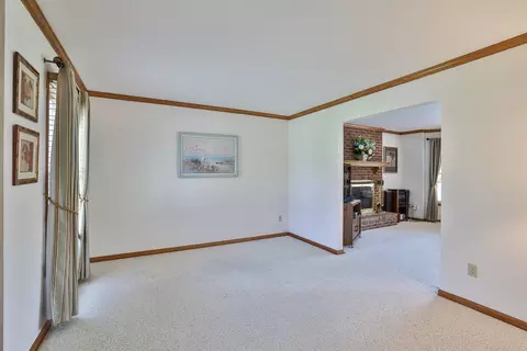 4657 Melody Ln, Cincinnati, OH 45245 photo 7