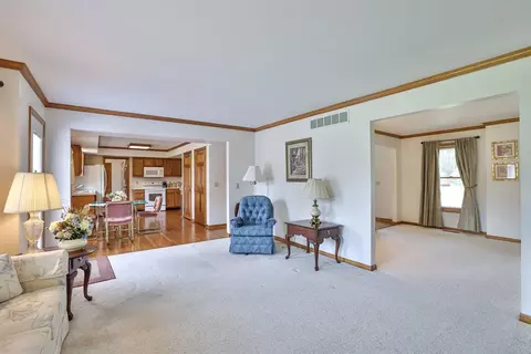 4657 Melody Ln, Cincinnati, OH 45245 photo 11