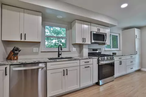 2444 Downing Dr, Cincinnati, OH 45208 photo 11