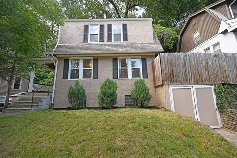 4059 Paxton Ave, Cincinnati, OH 45209