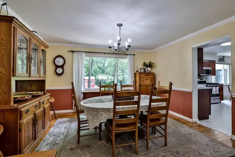8740 Cavalier Dr, Cincinnati, OH 45231 photo 12