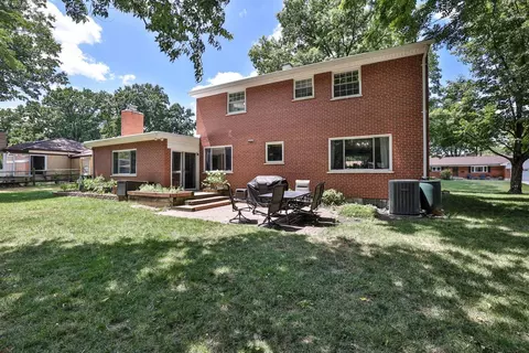 8740 Cavalier Dr, Cincinnati, OH 45231 photo 29