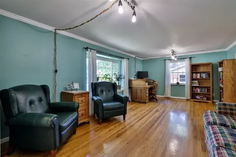 8740 Cavalier Dr, Cincinnati, OH 45231 photo 6