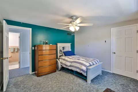 8740 Cavalier Dr, Cincinnati, OH 45231 photo 33