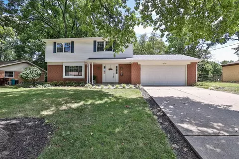 8740 Cavalier Dr, Cincinnati, OH 45231