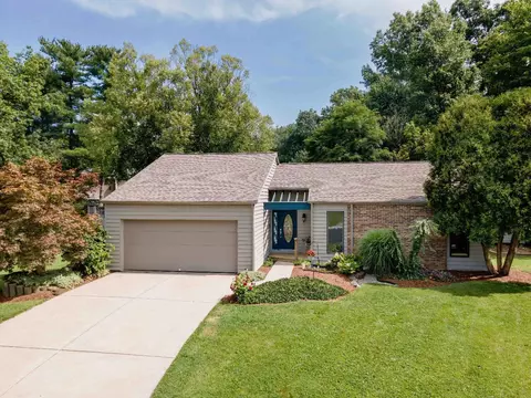 53 Cypress Cir, Amelia, OH 45102